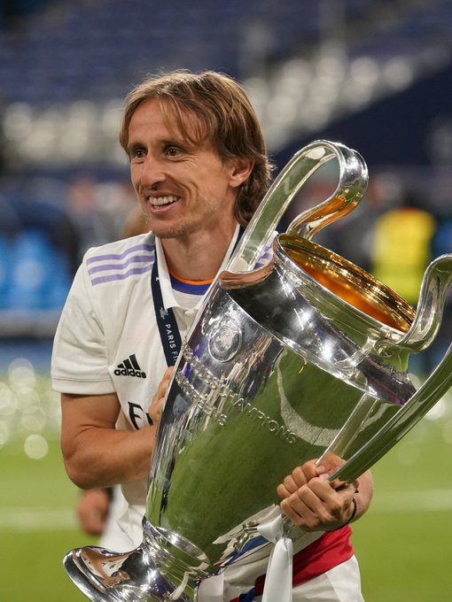 半场战报：国安2-0亚泰，塞尔吉尼奥破旧主，法比奥点射