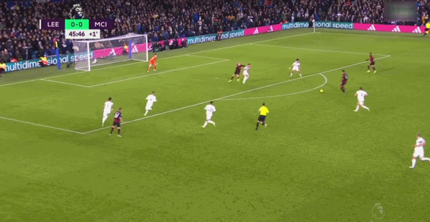 媒体人：CBA新赛季特许鞋名单仅剩胡明轩和赵继伟