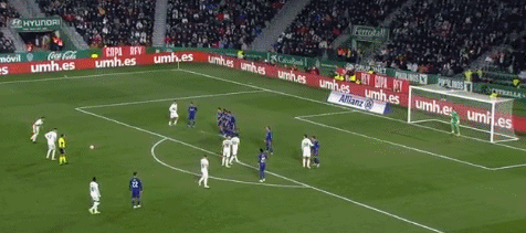 球迷：这球把我看乐了