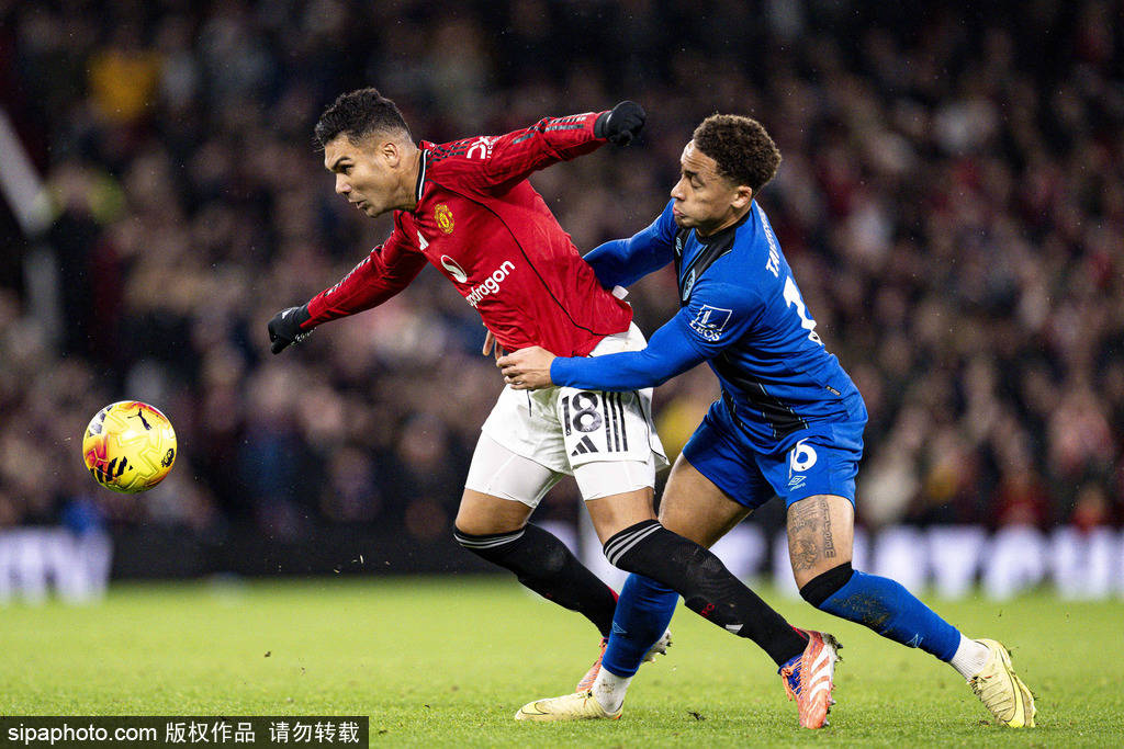 加纳乔点赞罗马诺动态，内容是切尔西已经将他列入引援名单