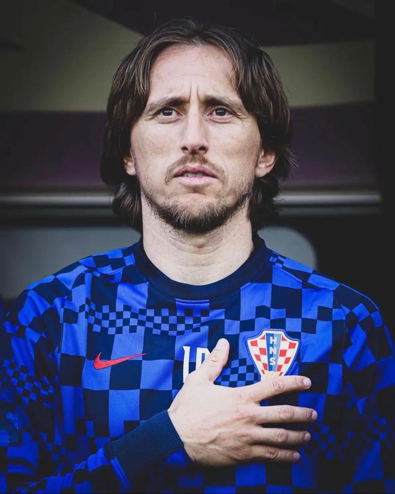 德转列未在西班牙队首秀过最贵阵容：卡雷拉斯、莫斯克拉在列